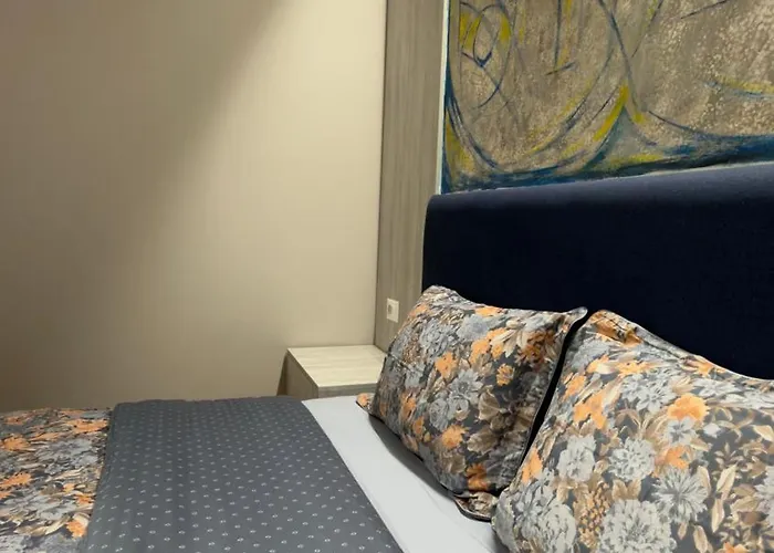Agora Aparthotel 3* تيرانا