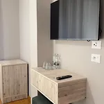 Agora Aparthotel 3*