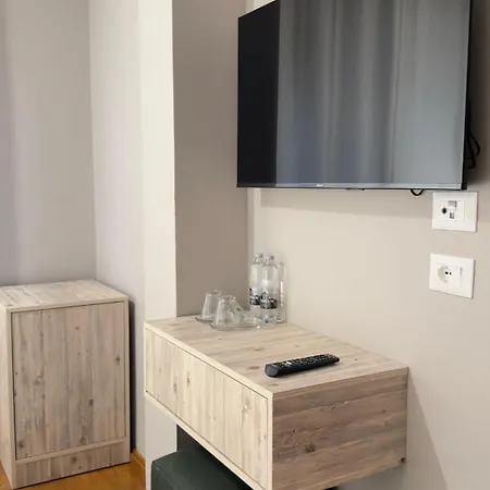 Agora Boutique Aparthotel 3*