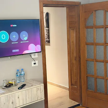 Agora Aparthotel 公寓式酒店 3*