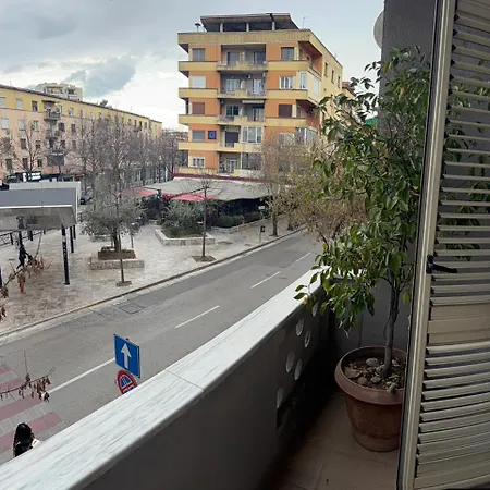 Agora Boutique Aparthotel 3*