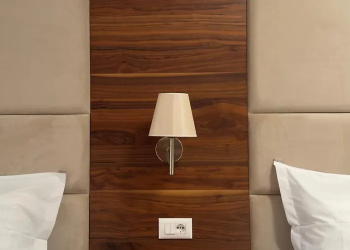 Agora Aparthotel 3* Tirana